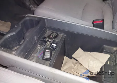 2018 Honda Odyssey Lx z USA, uszkodzony, nr VIN 5FNRL6H27JB088443